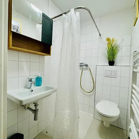 아파트 Moderne In Kiel-holtenau, Strandnaehe, 2 Zimmer, Voll Ausgestattet, Gute Anbindung *